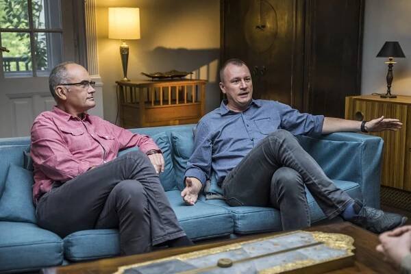 Gábor Gundel Takács, Zoltán Szujó - Lakástalkshow - Z filmu