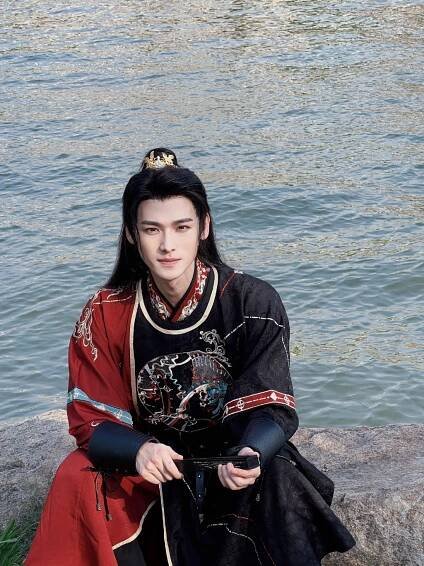 hanfugallery:
“chinese hanfu by 汉尚华莲
”