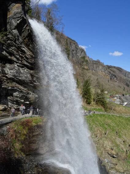 Steinsdalsfossen - European waterfalls