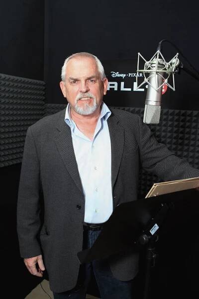 John Ratzenberger in Vall-I (2008)