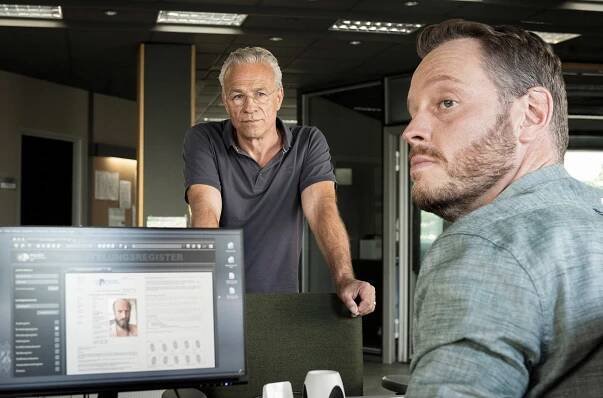 Místo činu - Wie alle anderen auch - Z filmu - Klaus J. Behrendt, Roland Riebeling