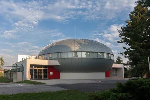 Hvězdárna a planetárium v Hradci Králové foto 1