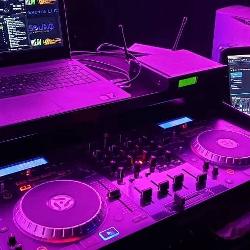 Professional DJ Company | Sound Express Mobile Entertainment 