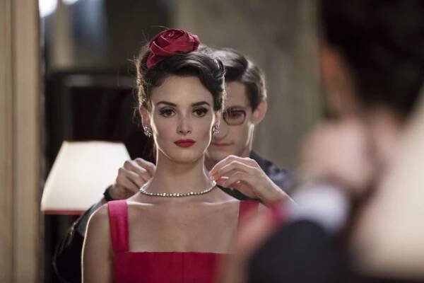 Yves Saint Laurent - Z filmu - Charlotte Le Bon, Pierre Niney