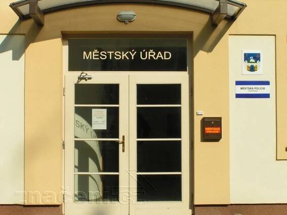 Značení.cz - dodáváme a servisujeme nápisy a loga pro městské úřady
