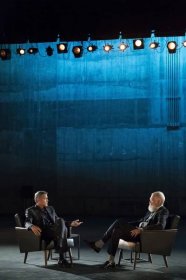 David Letterman: Mého dalšího hosta nemusím představovat - George Clooney (S01E02) (2018) | Galerie - Z epizody | ČSFD.cz
