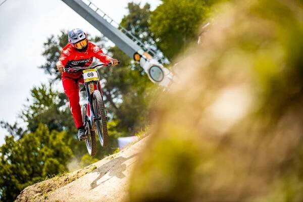 Birell BikeFest 2025: Detaily pretekov Specialized Downhill Race – Biker.sk