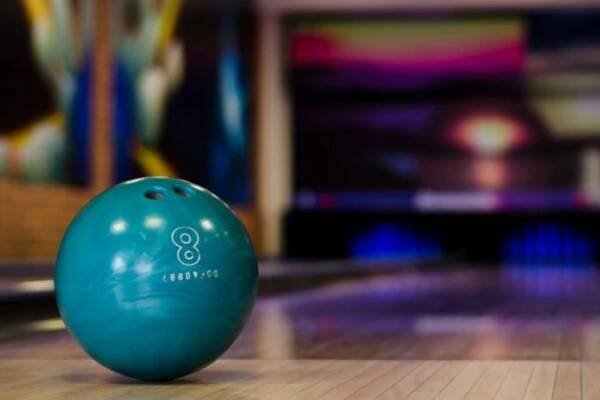 Kvalitní bowling v prostředí Brněnské přehrady