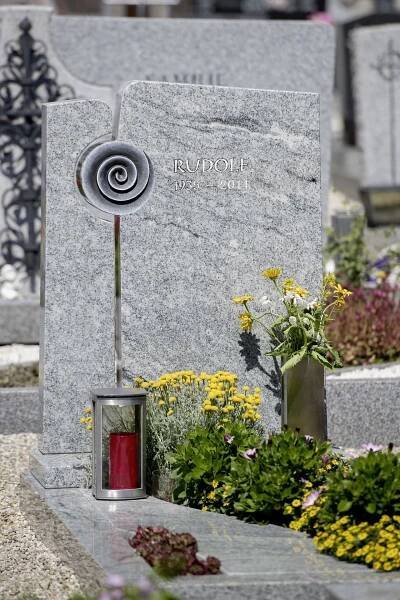 Grabstein & Grabdenkmal vom Steinmetz: Linz/Mühlviertel - Grünzweil Steindesign