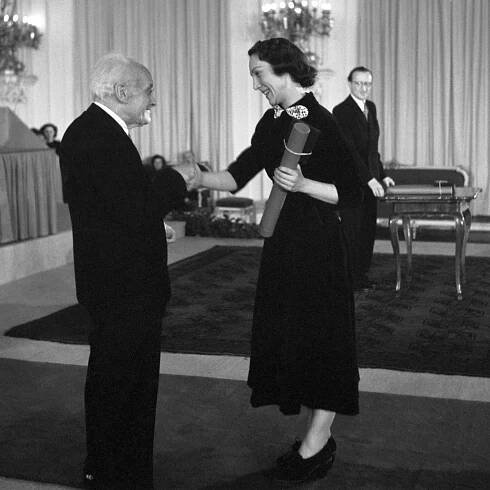 Obrazem: Primabalerína Národního divadla Olga Skálová slaví 95 let