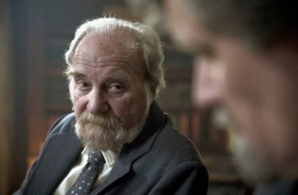 Zemřel herec Národního divadla Petr Pelzer, hlas Gandalfa z filmového Pána prstenů