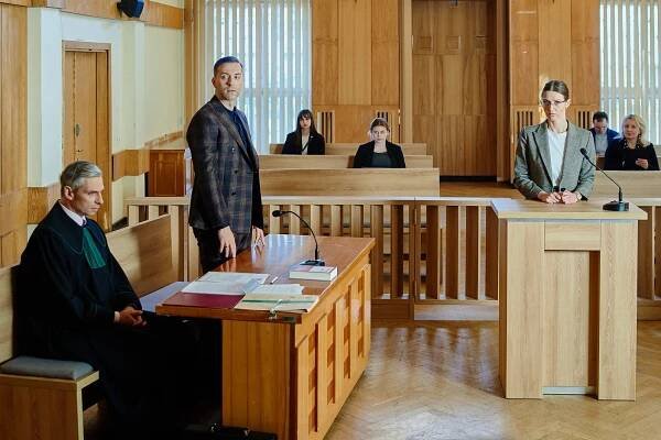 Michał Sitarski, Filip Bobek, Julia Kamińska - Brzydula 2 - Z filmu