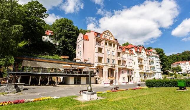 hotel Astoria Krušné hory vlastní Polopenze