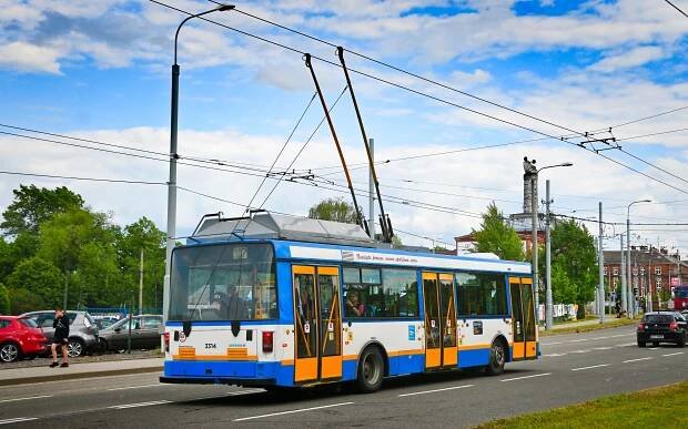 Soubor:Ostrava, Škoda 21Tr č. 3314.jpg – Wikipedie
