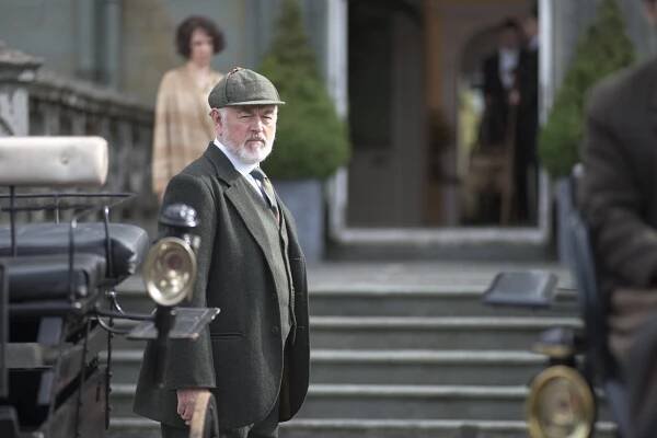 Panství Downton - A Journey to the Highlands - Z filmu - Peter Egan