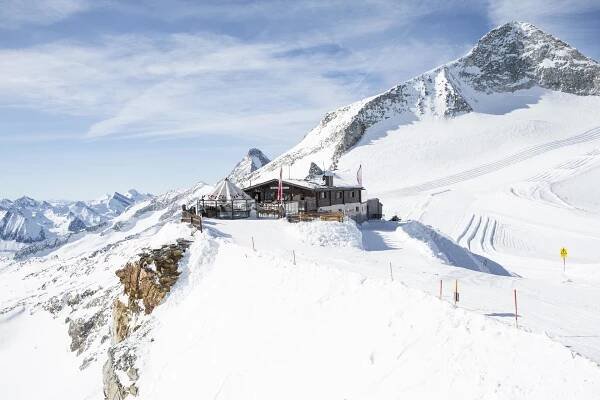 Huts and restaurants - Hintertuxer Gletscher - Tyrol - Austria