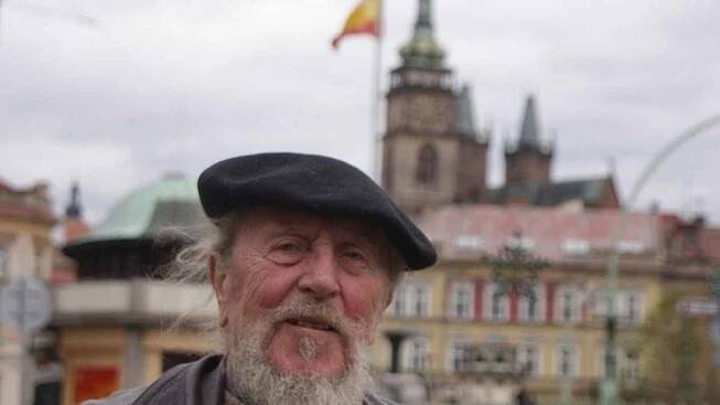Kdo je Stanislav Hanzík, tvůrce kontroverzní sochy