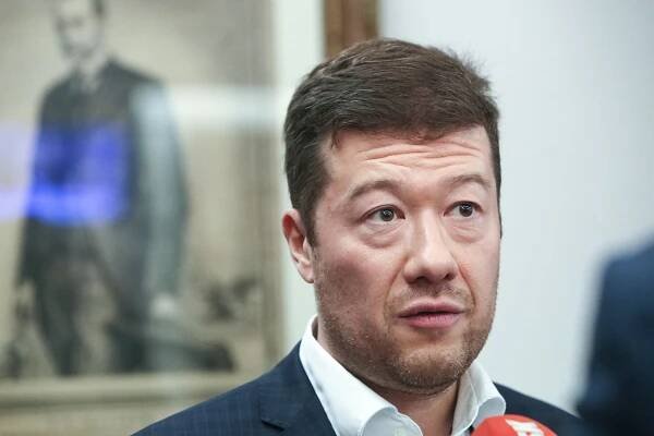 Chtějí mi zrušit Facebook, tvrdí Okamura a ohání se ústavou. Nemá šanci, říká právník