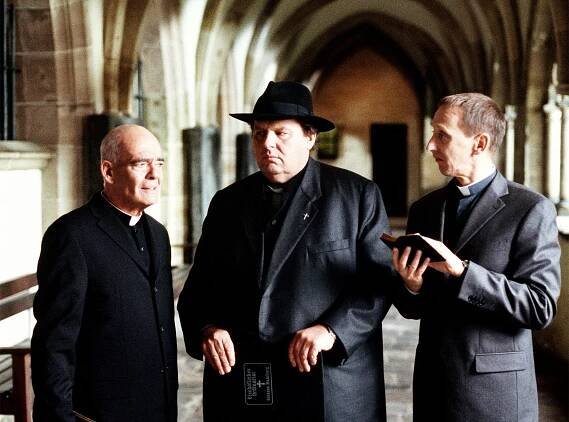 Otec Braun - Začarovaný případ - Z filmu - Hans-Michael Rehberg, Ottfried Fischer, Gilbert von Sohlern