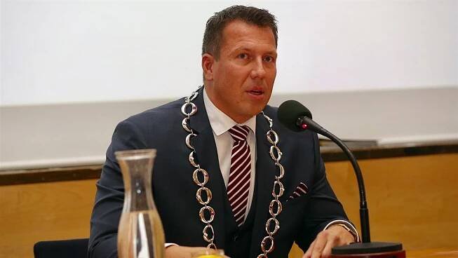 Změna na Opavsku. Pavera v Senátu končí, nahradí ho primátor Opavy Navrátil