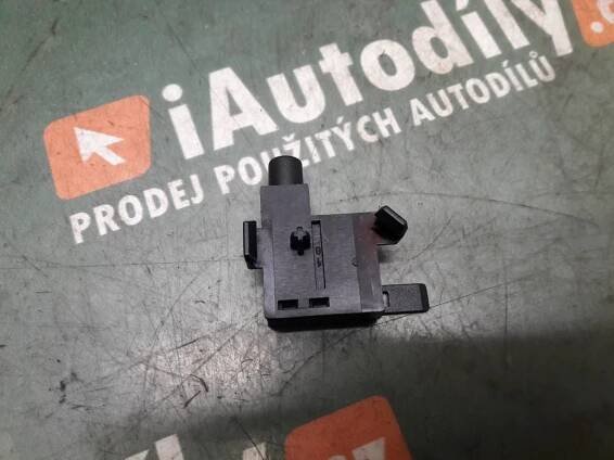 Spínač ruční brzdy  ŠKODA FABIA iAutodily 6