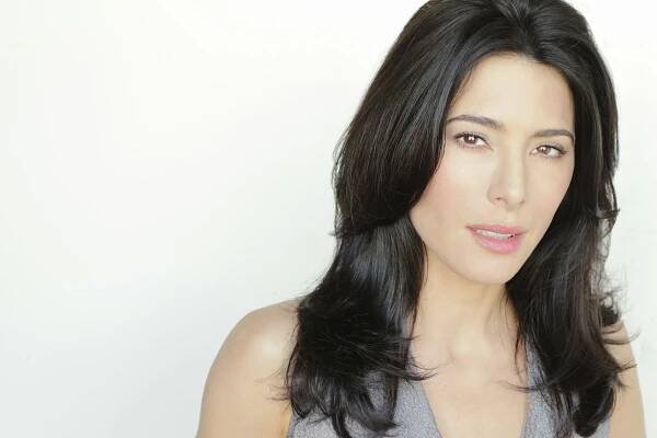 25 Intriguing Facts About Jaime Murray