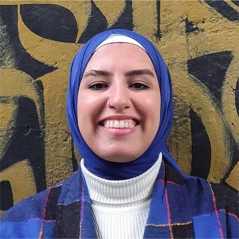 Samira Ezzo - Spotted by Locals