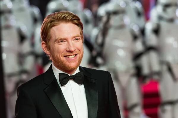 Domhnall Gleeson & Sabrina Impacciatore Circling "The Office" Spin-Off