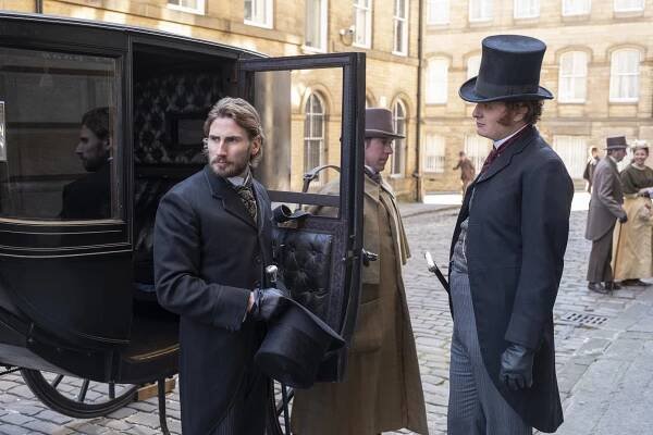 Hra z Anglie - Epizoda 2 - Z filmu - Edward Holcroft, Harry Michell