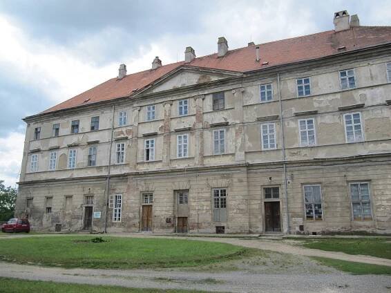 Soubor:Drnholec, zámek.jpg – Wikipedie