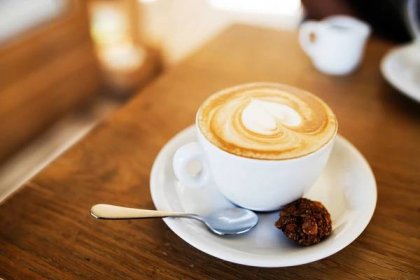 Latte art - umělecká dílka v šálku kávy
