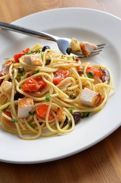 Spaghetti & Roast Turkey alla Puttanesca