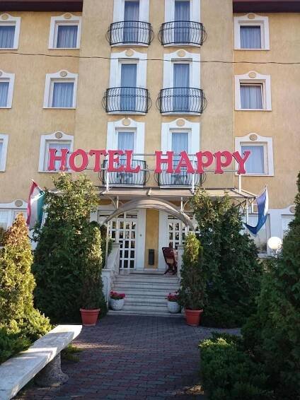 Happy Aparthotel