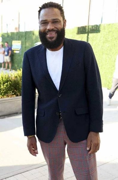 Anthony Anderson attends the victory of Serena Williams during Day 3 of the US Open 2022