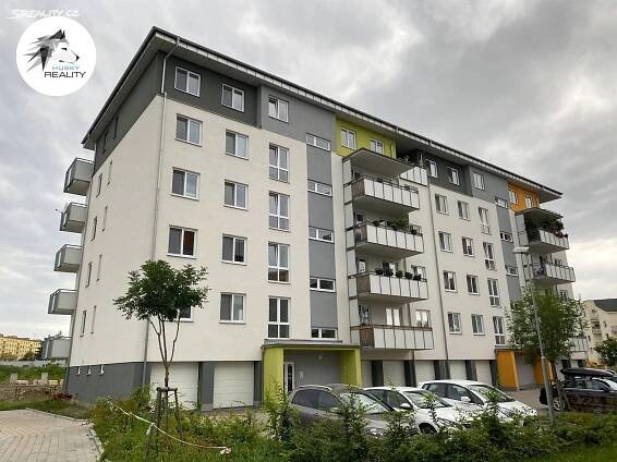 Pronájem bytu 1+kk 35 m², Zahrádky, Uherské Hradiště