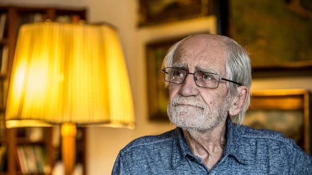 Zemřel spisovatel a bývalý politický vězeň Jiří Stránský. Bylo mu 87 let