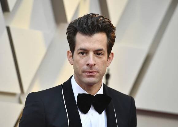 ‘Shallow’ hit-maker Mark Ronson puts brains before looks as he comes out as sapiosexual