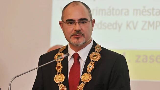 Nový primátor Plzně vyvrací zvěsti, že nezvládl učiliště