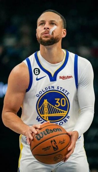 Stephen Curry en 2025