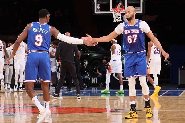 RJ Barrett (l) and Taj Gibson will help lead the Knicks in the playoffs beginning with Sunday's game against the Hawks.