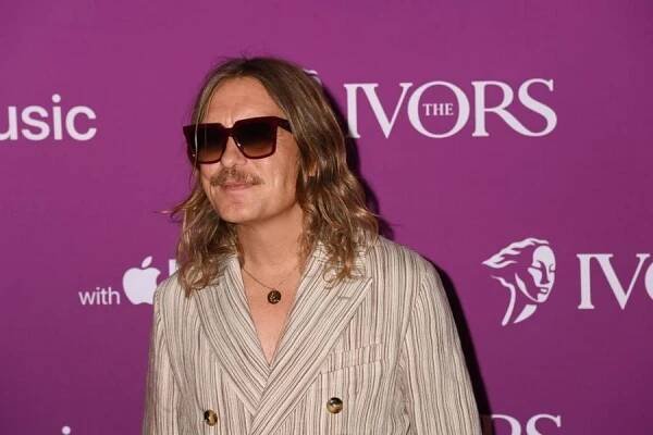 Mark Owen Net Worth | Celebrity Net Worth