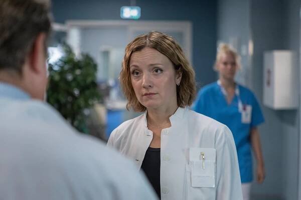 Sunnuntailounas - Kirjoittamaton sääntö (S04E03) (2023)