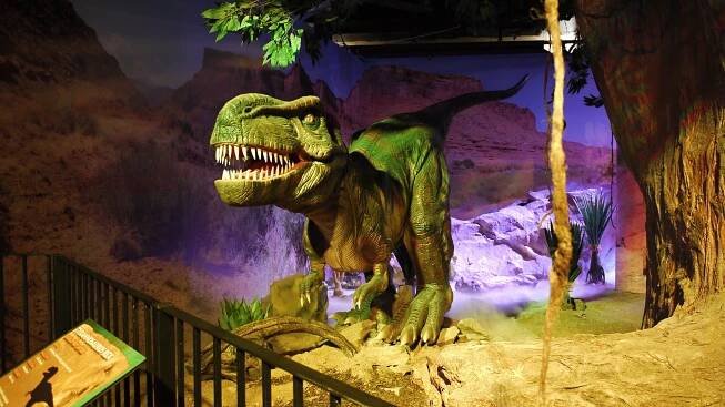 Soubor:DinoPark Liberec, Tyrannosaurus Rex.jpg – Wikipedie