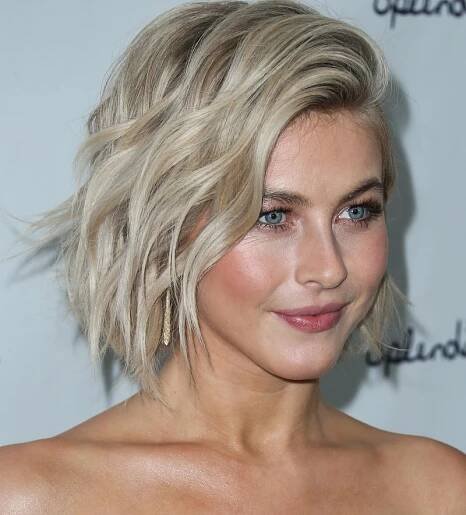 The Best Julianne Hough’s Short Hairstyles
