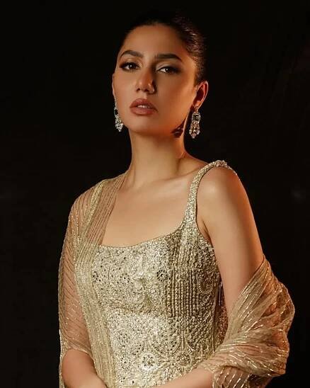 Pakistani famous actress Mahira Khan 