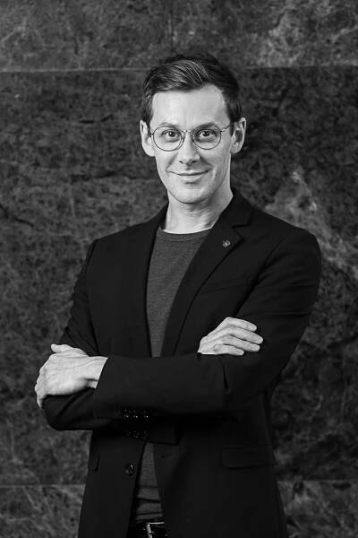 Radim Vizváry: Mám pocit, jako by se z divadla stával více konzumní produkt – faei.cz