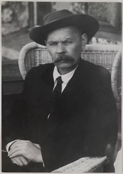 File:Maxim Gorky sitting with a hat on his head. (14728262052).jpg - Wikimedia Commons