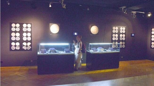 Ostravské muzeum nabízí dvě zajímavé výstavy, jedna se zabývá numismatikou, druhá cyklistikou