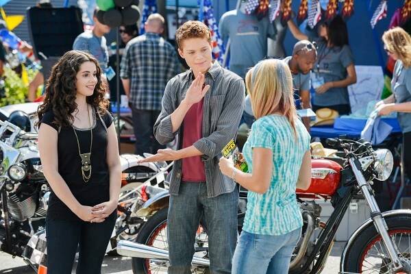 Záměna - Tree of Forgiveness - Z filmu - Vanessa Marano, Sean Berdy