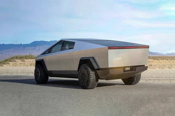 Tesla Cybertruck, pohled na auto zezadu
